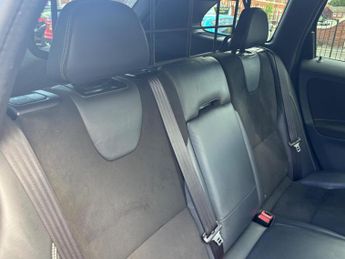 Volvo XC60 2.4 D5 R-Design Nav Geartronic AWD Euro 5 5dr