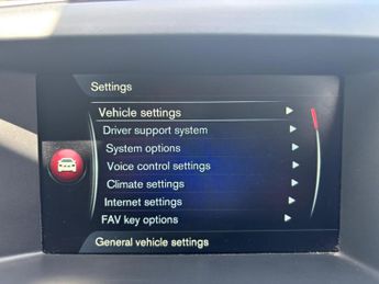 Volvo XC60 2.4 D5 R-Design Nav Geartronic AWD Euro 5 5dr