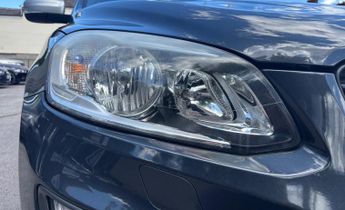 Volvo XC60 2.4 D5 R-Design Nav Geartronic AWD Euro 5 5dr