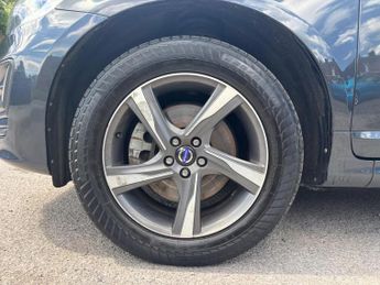 Volvo XC60 2.4 D5 R-Design Nav Geartronic AWD Euro 5 5dr