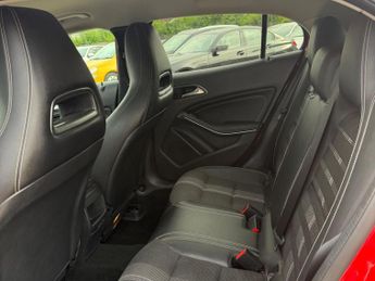 Mercedes-Benz GLA 1.6 GLA180 Urban Edition 7G-DCT Euro 6 (s/s) 5dr