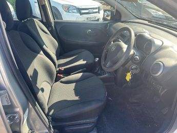 Vauxhall Antara 2.2 CDTi SE 4WD Euro 5 (s/s) 5dr (SNav)