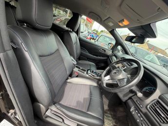 Nissan Leaf 40kWh N-Connecta Auto 5dr