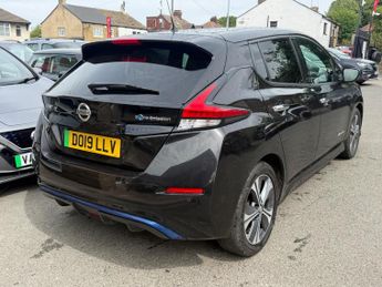 Nissan Leaf 40kWh N-Connecta Auto 5dr