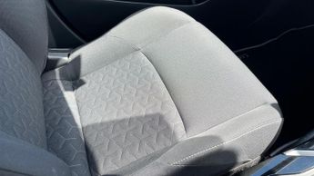 Toyota Corolla 1.8 VVT-h Icon CVT Euro 6 (s/s) 5dr
