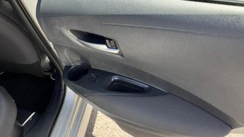 Toyota Corolla 1.8 VVT-h Icon CVT Euro 6 (s/s) 5dr