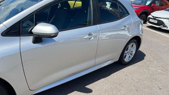 Toyota Corolla 1.8 VVT-h Icon CVT Euro 6 (s/s) 5dr