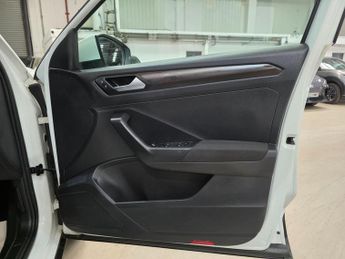 Volkswagen T-Roc 1.5 TSI EVO SE DSG Euro 6 (s/s) 5dr