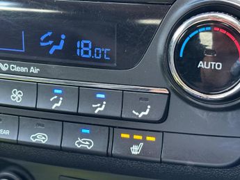 Hyundai TUCSON 1.7 CRDi Blue Drive SE Nav DCT Euro 6 (s/s) 5dr