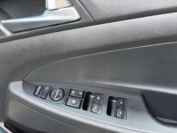Hyundai TUCSON 1.7 CRDi Blue Drive SE Nav DCT Euro 6 (s/s) 5dr