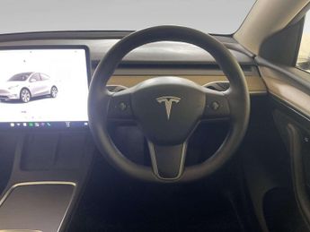 Tesla Model Y (Dual Motor) Long Range SUV 5dr Electric Auto 4WDE (384 bhp)