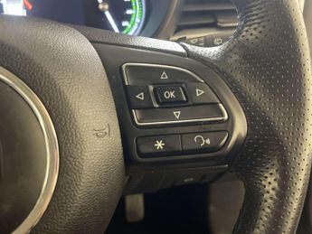 MG MG5 61.1kWh Exclusive Long Range Estate 5dr Electric Auto (156 ps)