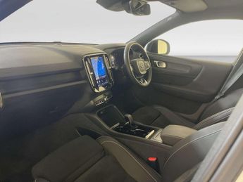 Volvo XC40 Recharge 69kWh Ultimate SUV 5dr Electric Auto (231 ps)