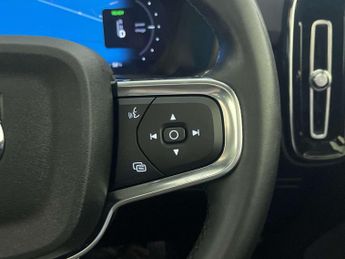 Volvo XC40 Recharge 69kWh Ultimate SUV 5dr Electric Auto (231 ps)