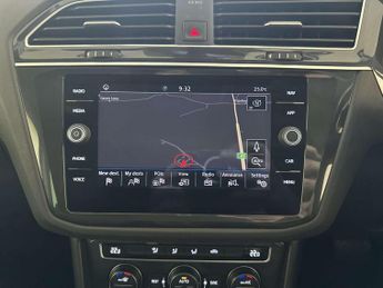 Volkswagen Tiguan 2.0 TDI Match SUV 5dr Diesel DSG Euro 6 (s/s) (150 ps)