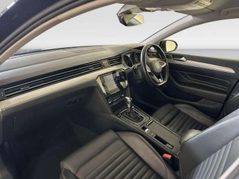 Volkswagen Passat 1.4 TSI 13kWh GTE Saloon 4dr Petrol Plug-in Hybrid DSG Euro 6 (s