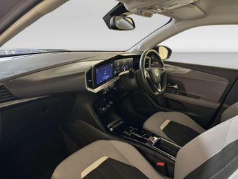 Vauxhall Mokka Electric 50kWh Elite Nav Premium SUV 5dr Electric Auto (136 ps)