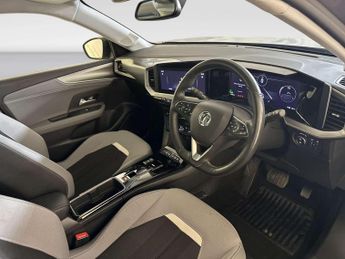 Vauxhall Mokka Electric 50kWh Elite Nav Premium SUV 5dr Electric Auto (136 ps)