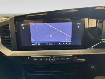 Vauxhall Mokka Electric 50kWh Elite Nav Premium SUV 5dr Electric Auto (136 ps)