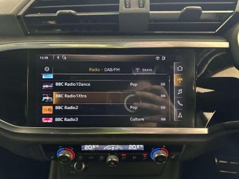 Audi Q3 1.5 TFSI CoD 35 S line SUV 5dr Petrol S Tronic Euro 6 (s/s) (150