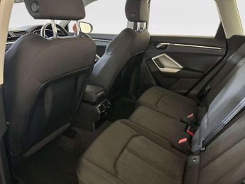 Audi Q3 1.5 TFSI CoD 35 Sport SUV 5dr Petrol Manual Euro 6 (s/s) (150 ps