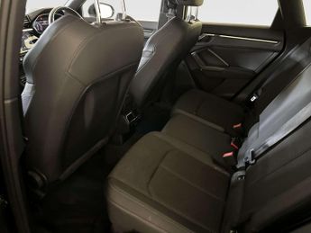 Audi Q3 1.5 TFSI CoD 35 S line SUV 5dr Petrol S Tronic Euro 6 (s/s) (150