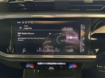 Audi Q3 1.5 TFSI CoD 35 S line SUV 5dr Petrol S Tronic Euro 6 (s/s) (150
