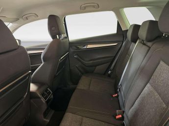 Skoda Karoq 1.5 TSI ACT SE Drive SUV 5dr Petrol DSG Euro 6 (s/s) (150 ps)