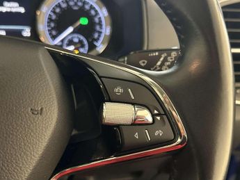 Skoda Karoq 1.5 TSI ACT SE Drive SUV 5dr Petrol DSG Euro 6 (s/s) (150 ps)