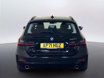 BMW 3 Series 2.0 330e 12kWh SE Pro Touring 5dr Petrol Plug-in Hybrid Auto Eur