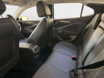 DS AUTOMOBILES DS 4 1.6 E-TENSE 12.4kWh Trocadero Hatchback 5dr Petrol Plug-in Hybri