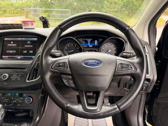 Ford Focus 1.6 Titanium Powershift Euro 6 5dr