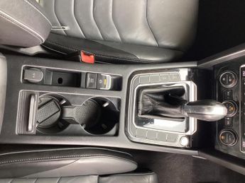 Volkswagen Arteon 2.0 TDI Elegance Fastback DSG Euro 6 (s/s) 5dr