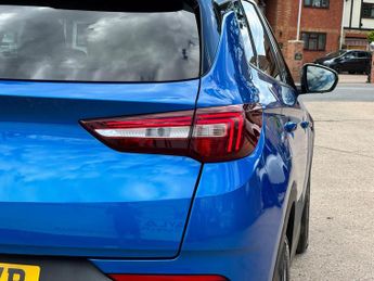 Vauxhall Grandland X 1.2 Turbo SRi Nav Auto Euro 6 (s/s) 5dr