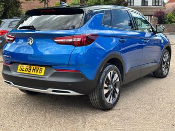 Vauxhall Grandland X 1.2 Turbo SRi Nav Auto Euro 6 (s/s) 5dr