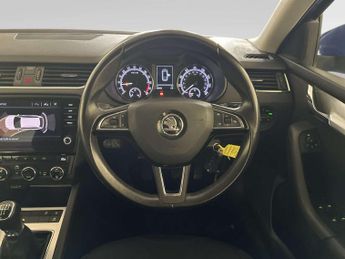 Skoda Octavia 1.6 TDI SE Technology Estate 5dr Diesel Manual Euro 6 (s/s) (115