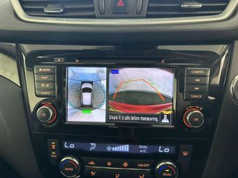 Nissan Qashqai 1.3 DIG-T N-Connecta SUV 5dr Petrol Manual Euro 6 (s/s) (140 ps)