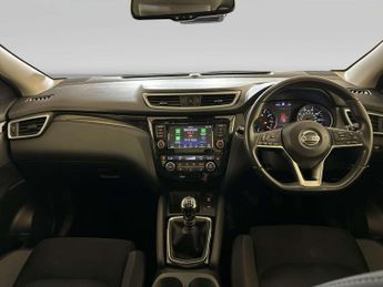 Nissan Qashqai 1.3 DIG-T N-Connecta SUV 5dr Petrol Manual Euro 6 (s/s) (140 ps)