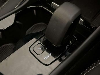 Volvo XC40 Recharge 69kWh Ultimate SUV 5dr Electric Auto (231 ps)