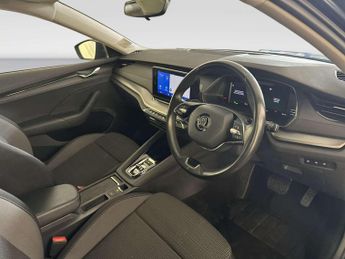 Skoda Octavia 1.4 TSI iV 13kWh SE Technology Estate 5dr Petrol Plug-in Hybrid 
