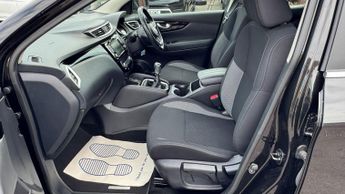 Nissan Qashqai 1.3 DIG-T Acenta Premium SUV 5dr Petrol Manual Euro 6 (s/s) (140