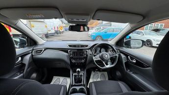 Nissan Qashqai 1.3 DIG-T Acenta Premium SUV 5dr Petrol Manual Euro 6 (s/s) (140