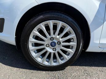 Ford Fiesta 1.6 Titanium Powershift Euro 5 3dr