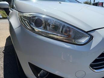 Ford Fiesta 1.6 Titanium Powershift Euro 5 3dr