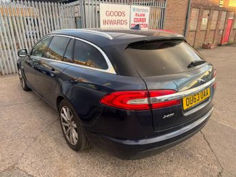Jaguar XF 2.2d Luxury Sportbrake Auto Euro 5 (s/s) 5dr