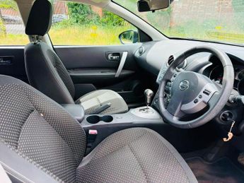 Nissan Qashqai 2.0 Acenta CVT 5dr