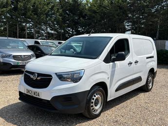 Vauxhall Combo 1.5 Turbo D 2300 Dynamic L2 H1 Euro 6 4dr