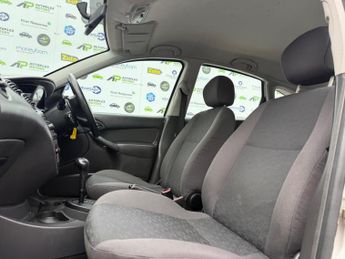 Ford Focus 1.6i 16v LX 5dr
