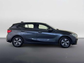 BMW 1 Series 1.5 118i SE Hatchback 5dr Petrol Manual Euro 6 (s/s) (140 ps)