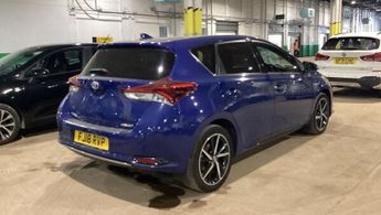Toyota Auris 1.8 VVT-h Design CVT Euro 6 (s/s) 5dr
